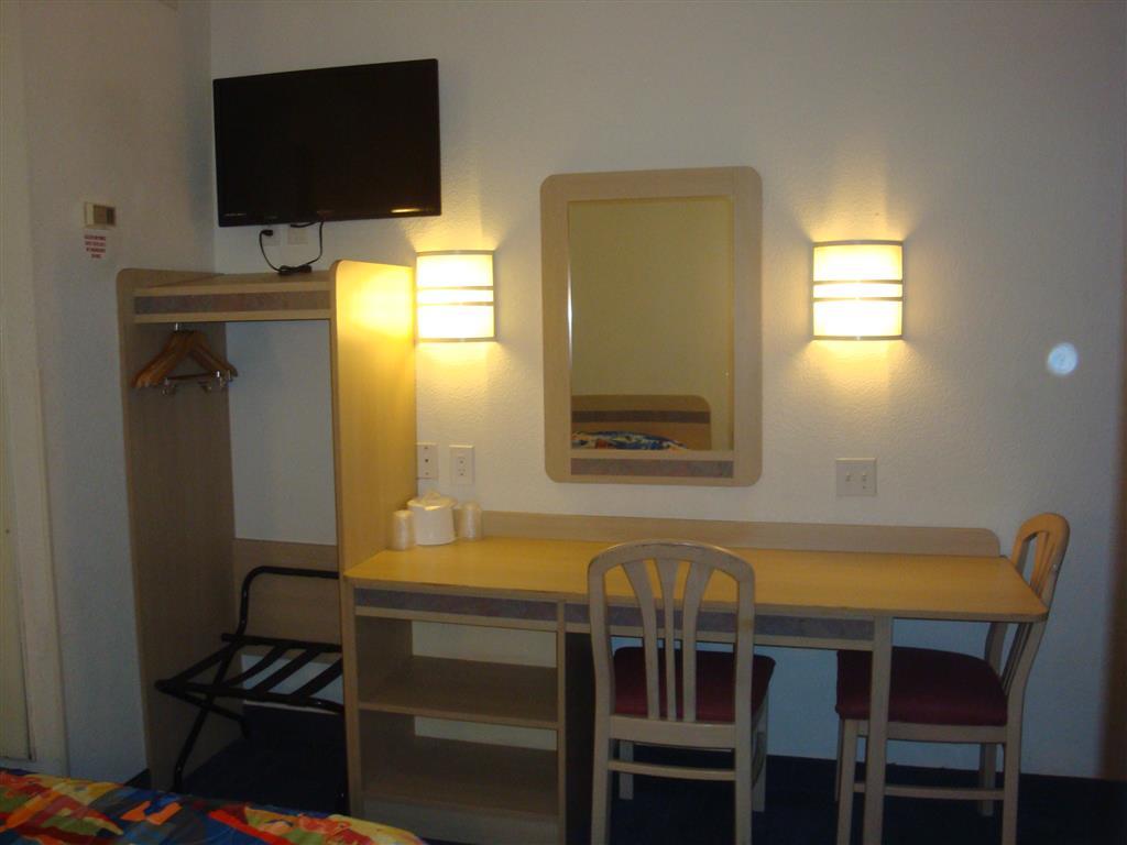 Lakeside Inn Lake Havasu City Ruang foto