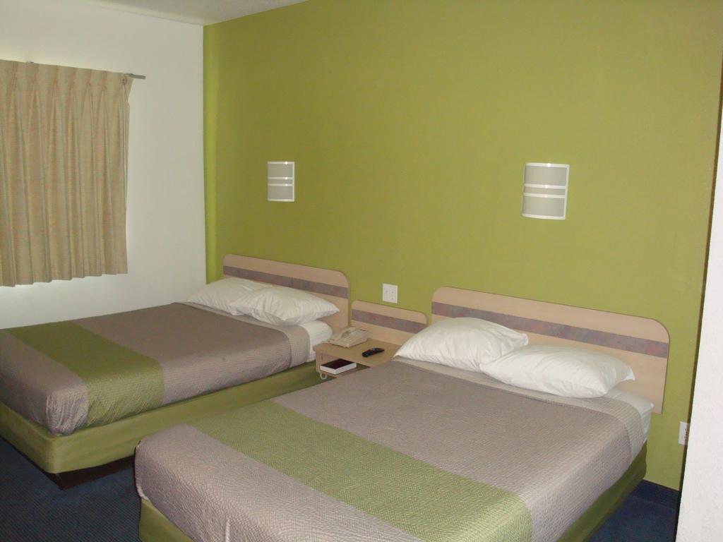 Lakeside Inn Lake Havasu City Bagian luar foto